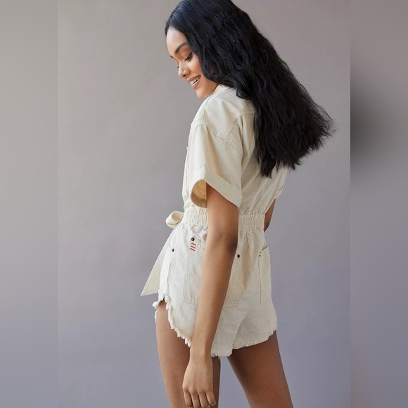 Urban Outfitters BDG Women Romper Cream Belt Short Sleeve Devon Distressed Denim - Picture 2 of 11
